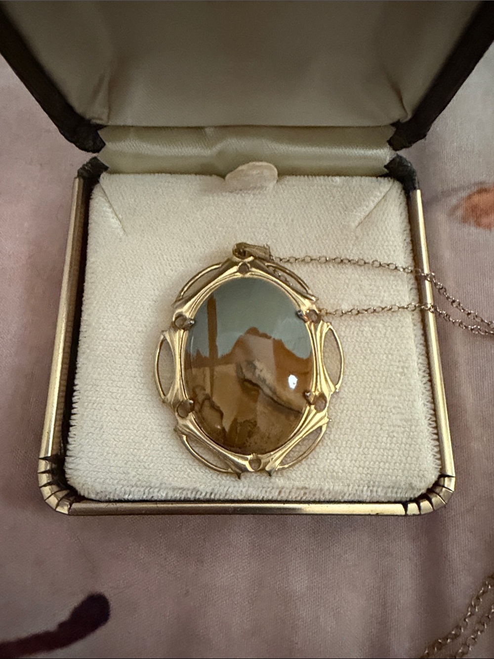 Gold-Tone Oval Pendant Necklace with Brown Stone